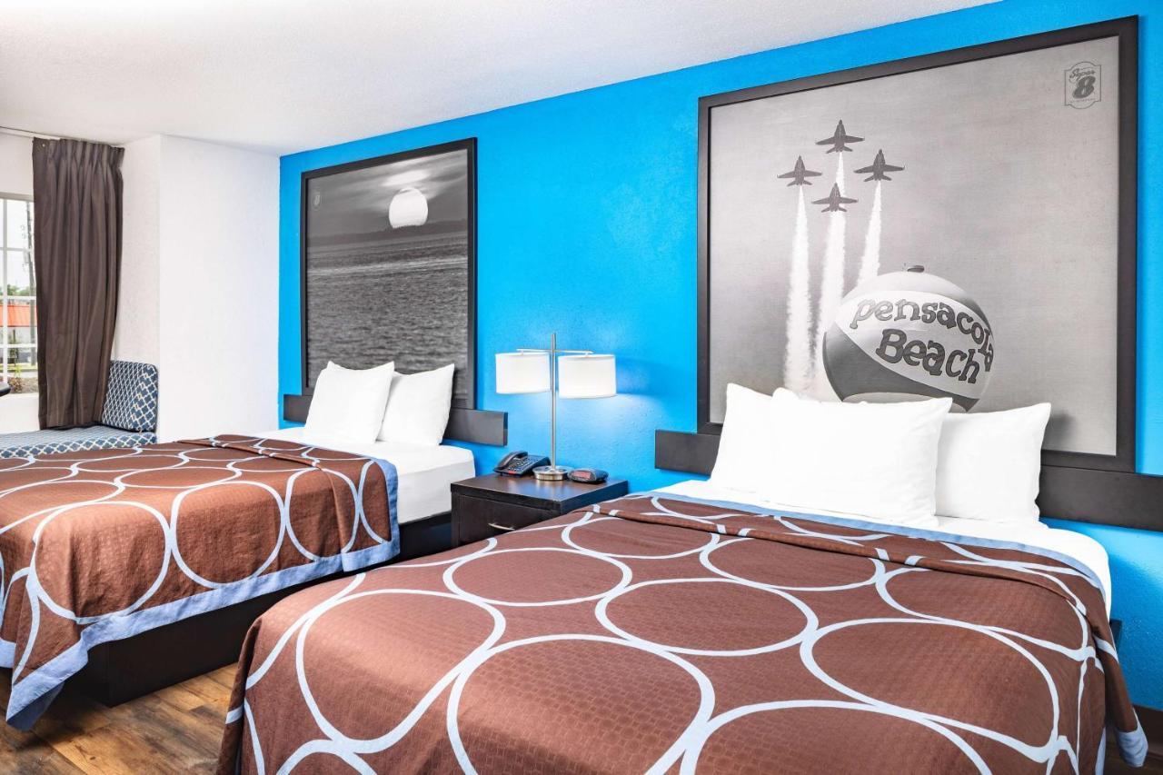 Hotel Super 8 By Wyndham Pensacola Esterno foto